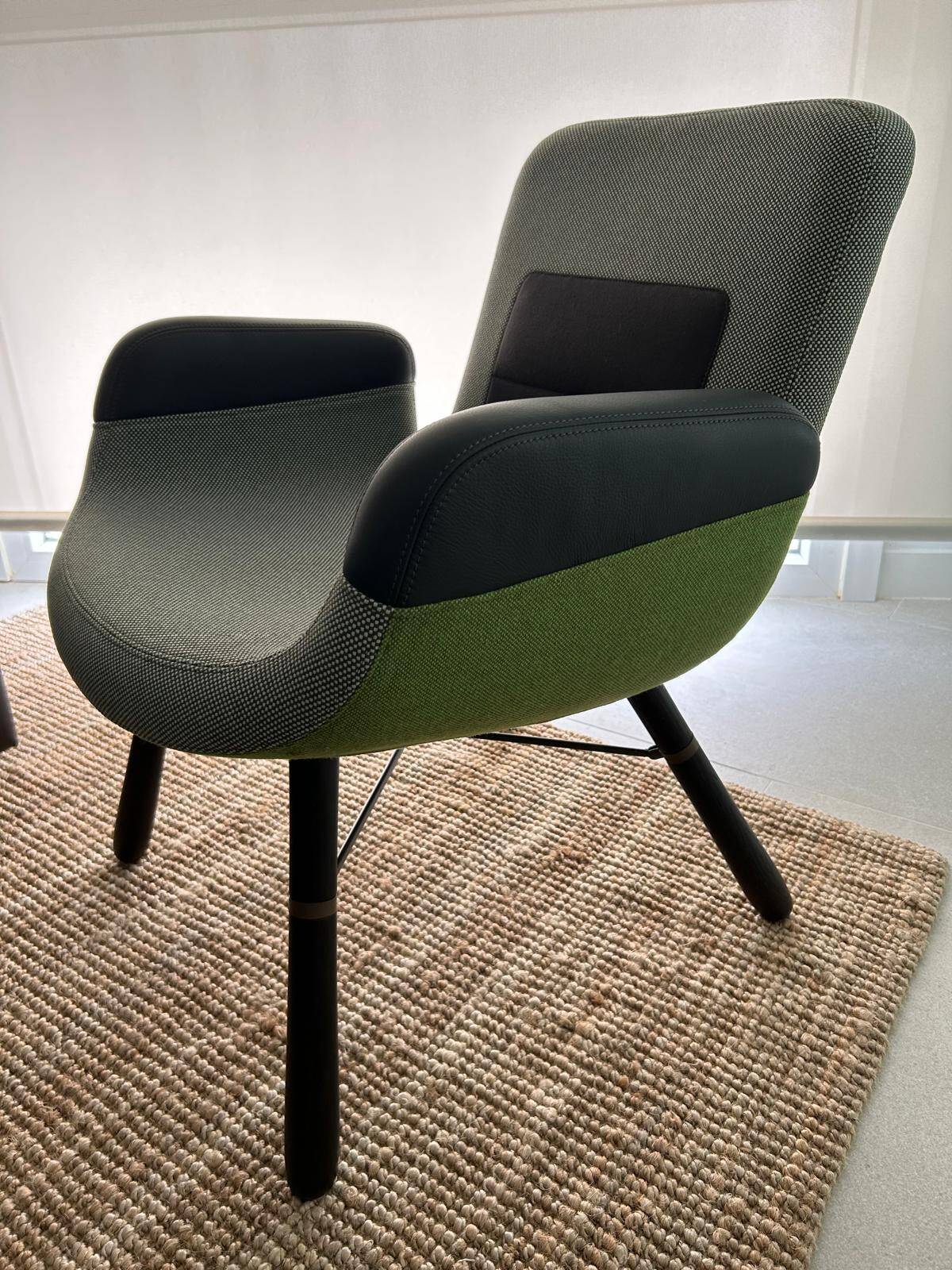 East River armchair