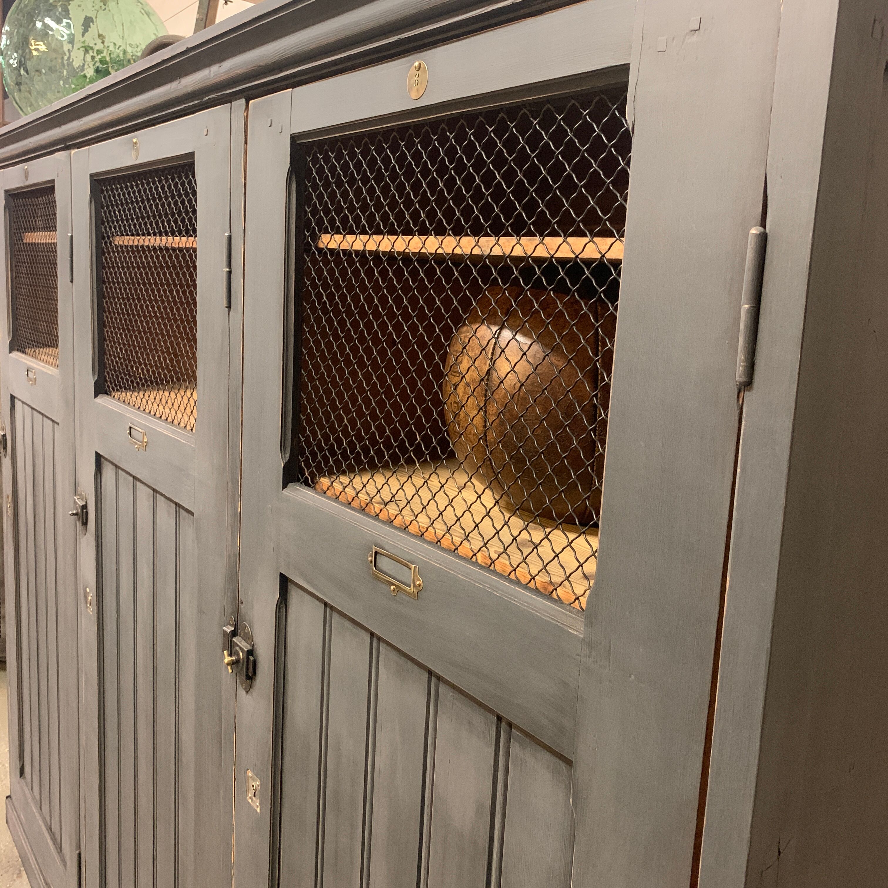 Former medical cabinet 1930