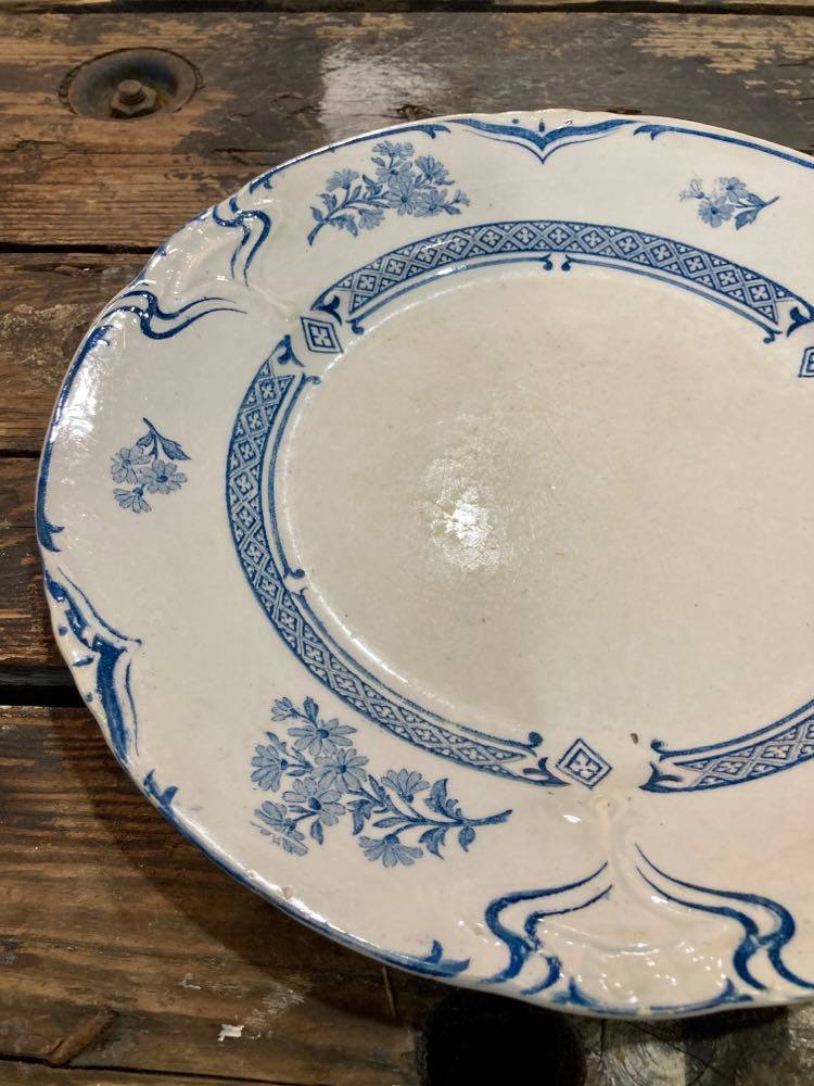 St. Amand Plate and Blue Manon Model Hamage