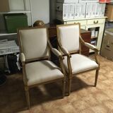 Lot of 4 chairs and 2 chairs