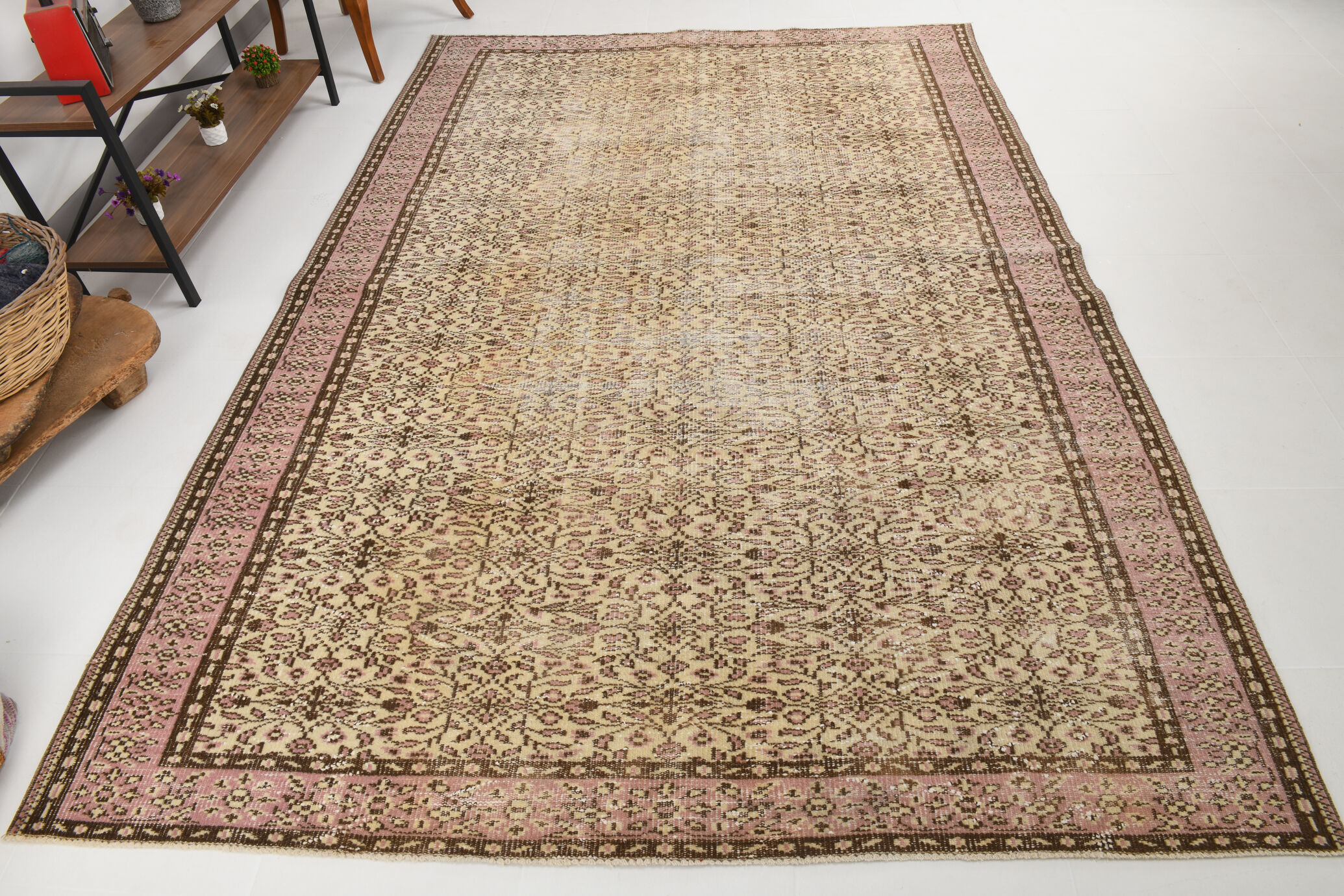Hand-made vintage rug 303x206cm