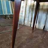 Compass foot table