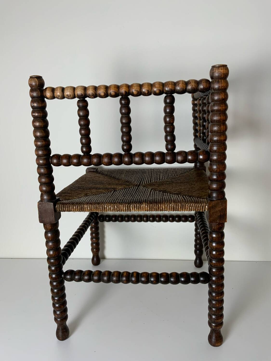 Chaise d’angle perlée