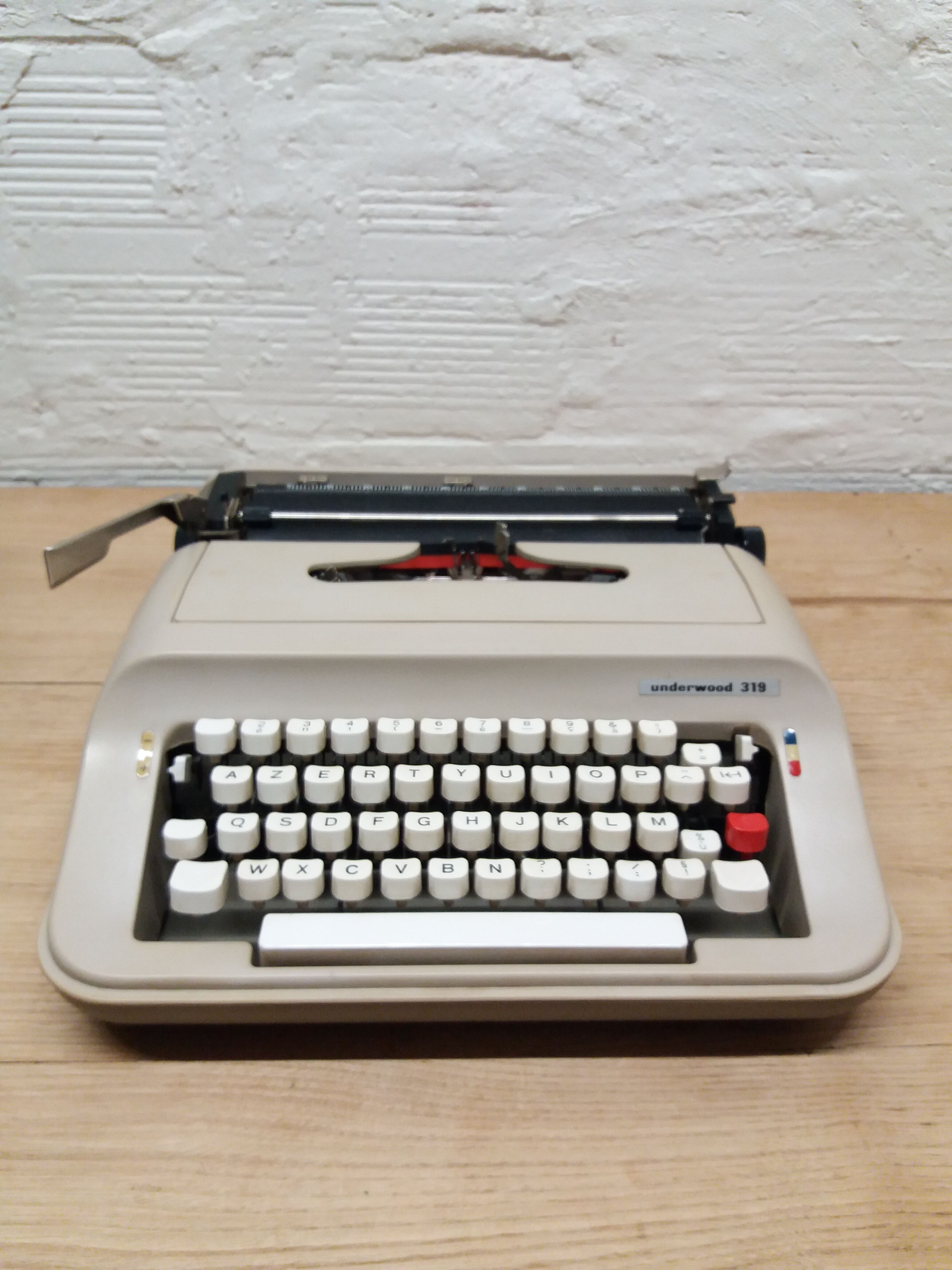 Underwood 319 typewriter