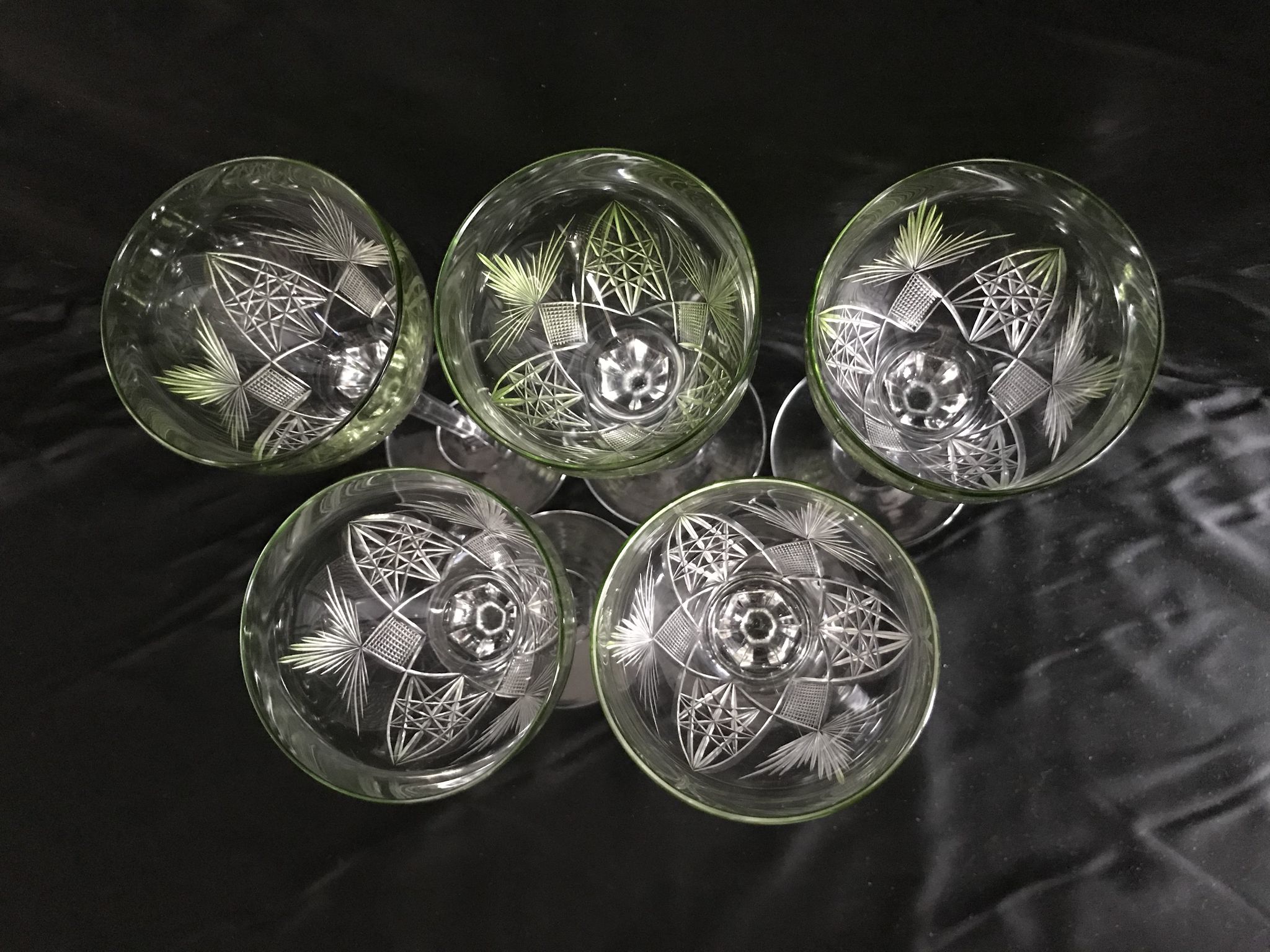 Lot de 5 verres à vin Roemer en cristal