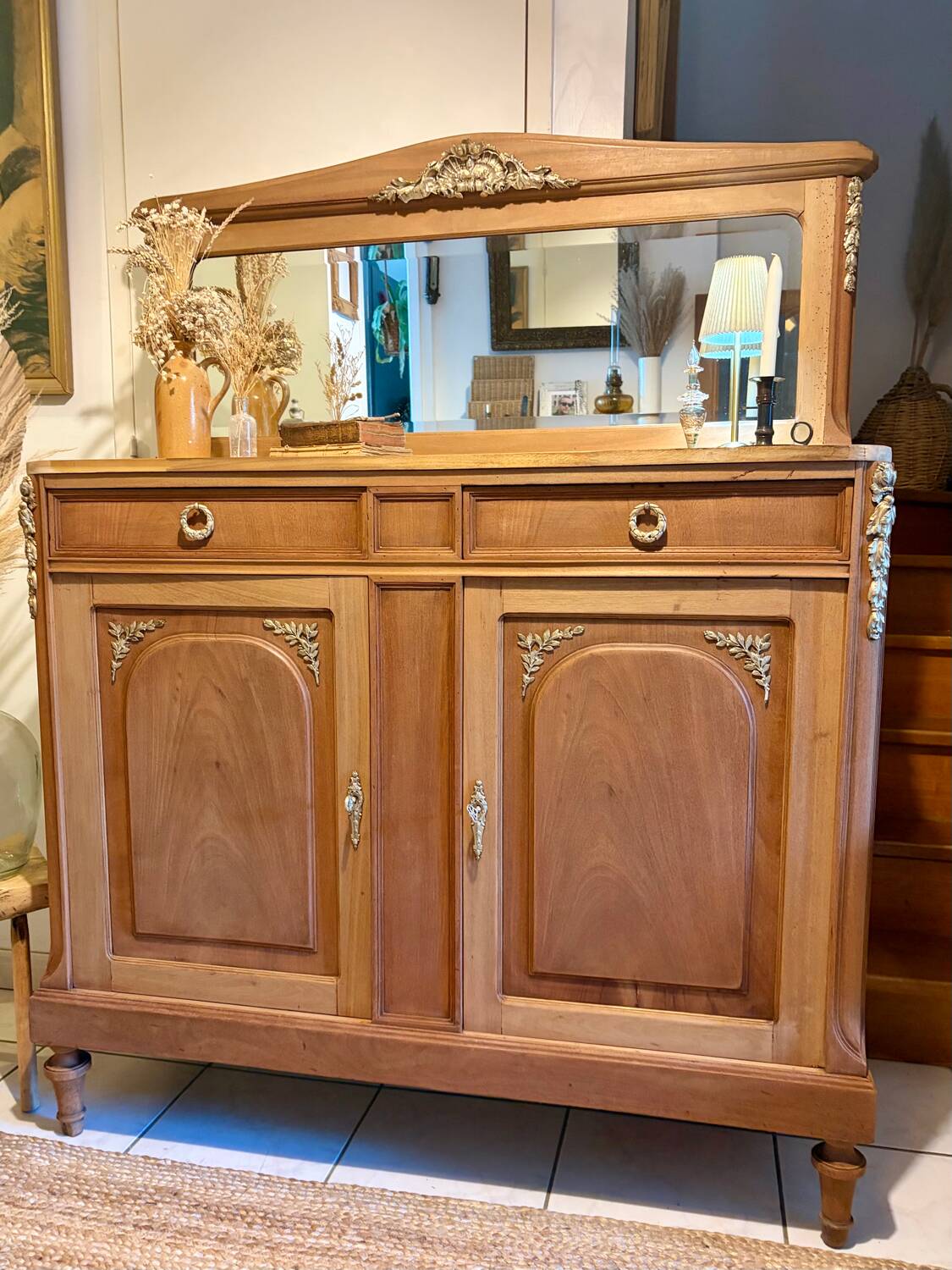 Raw wood sideboard and its mirror