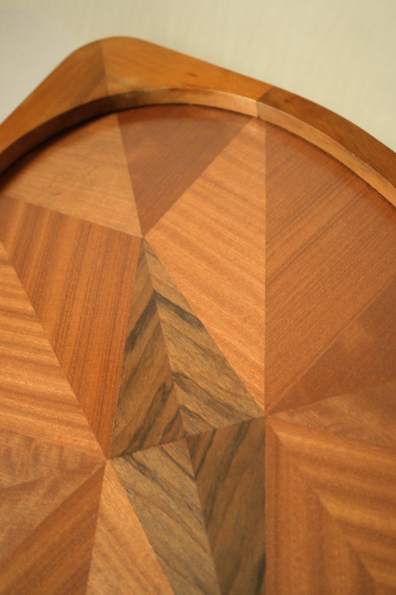 Oval wooden tray with glass and artisanal marquetry from the 70s.