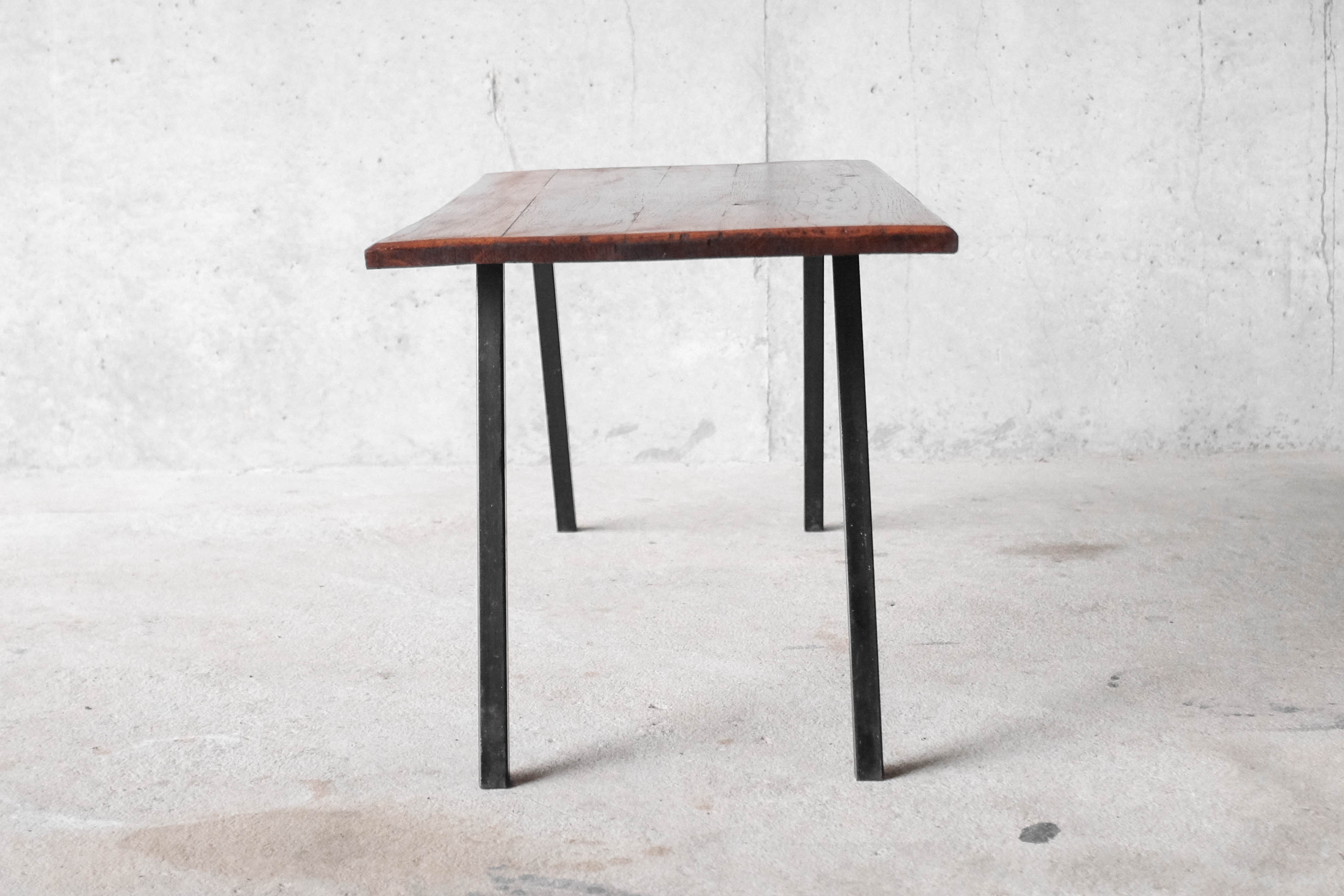 Solid wood coffee table and metal feet-1960