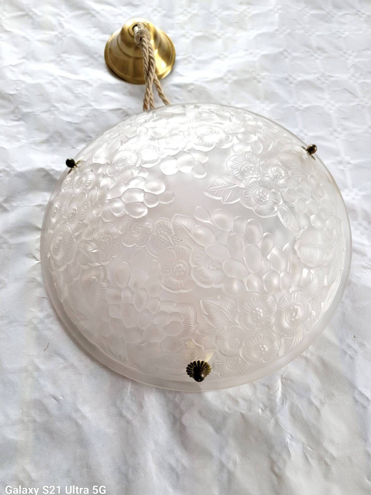 Art Deco pendant light signed by Maurice Model in Verdun.