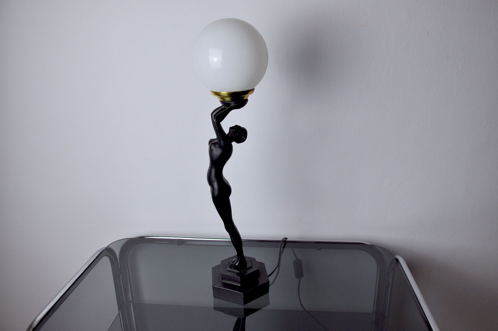 with the Ball lamp by Onices ETH, 1980