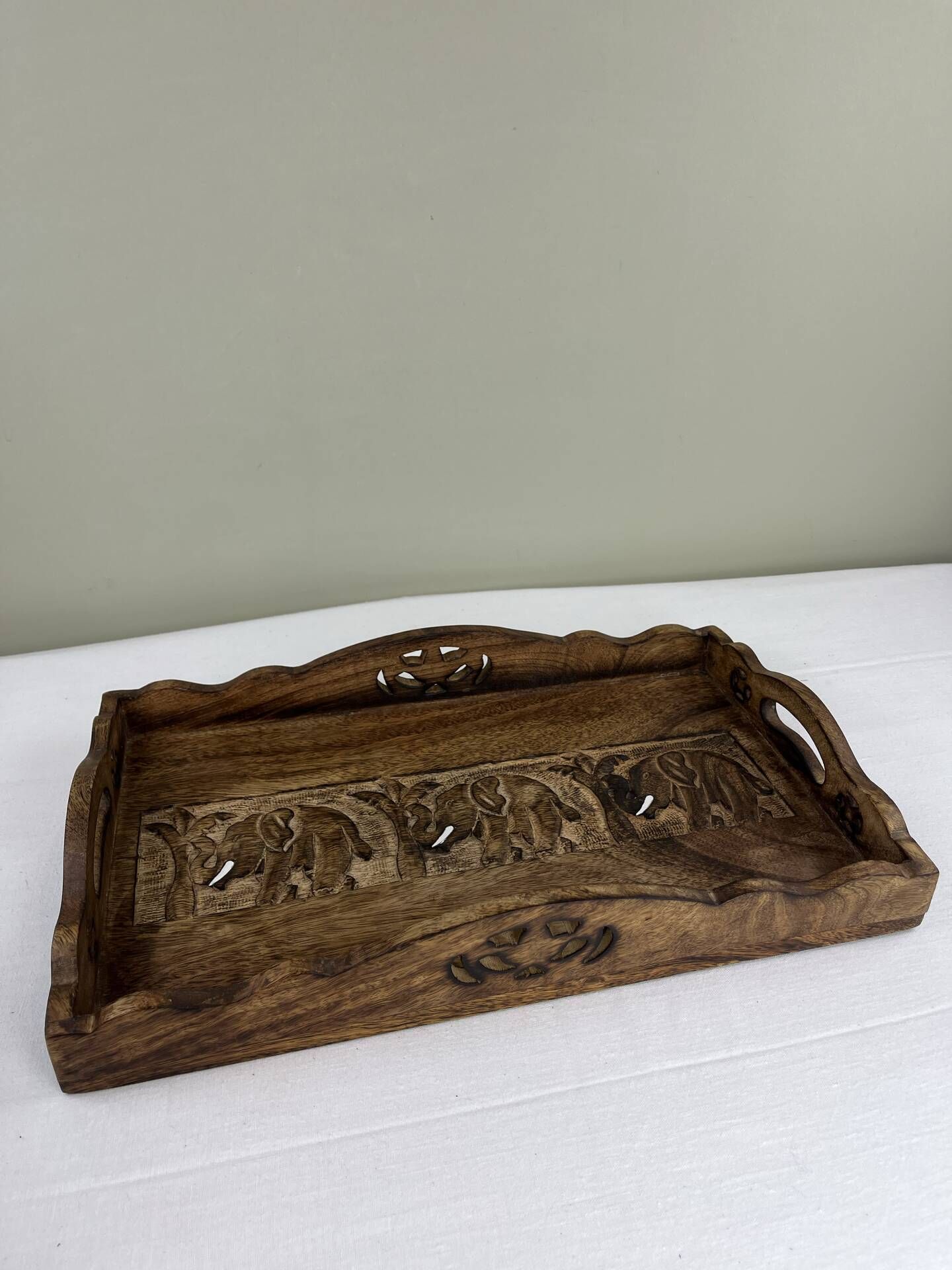 Vintage decorative wooden plateau – elephant frieze