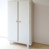 Armoire vintage
