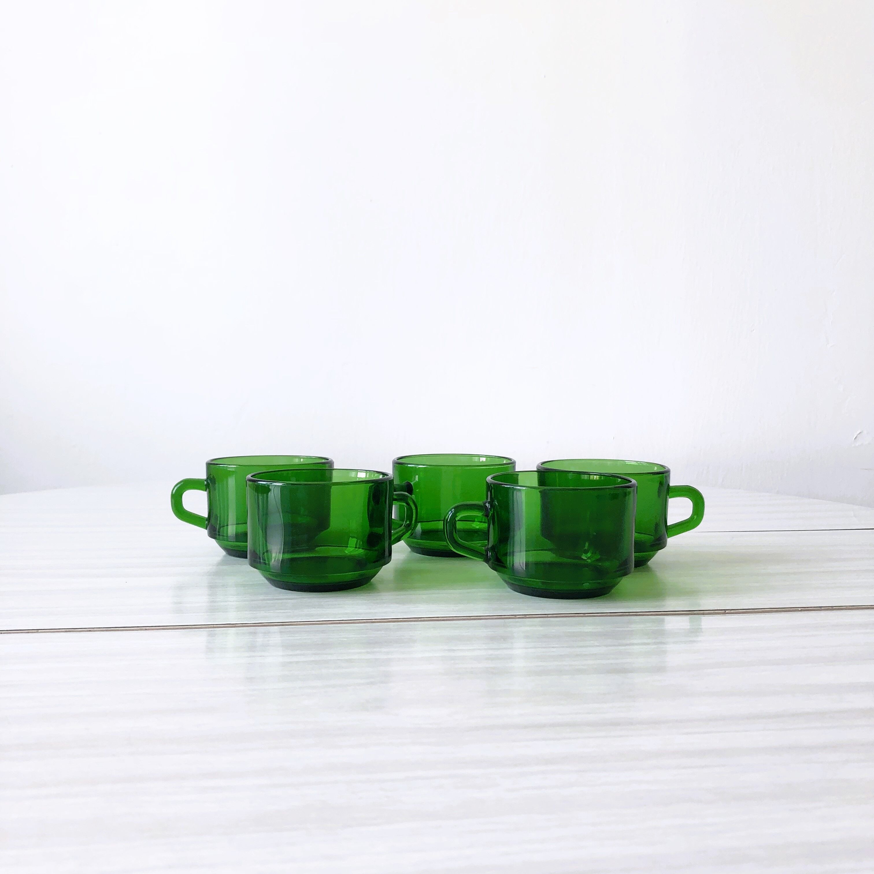 Lot de 5 tasses à café Vereco France vert emeraude translucide TBE vintage