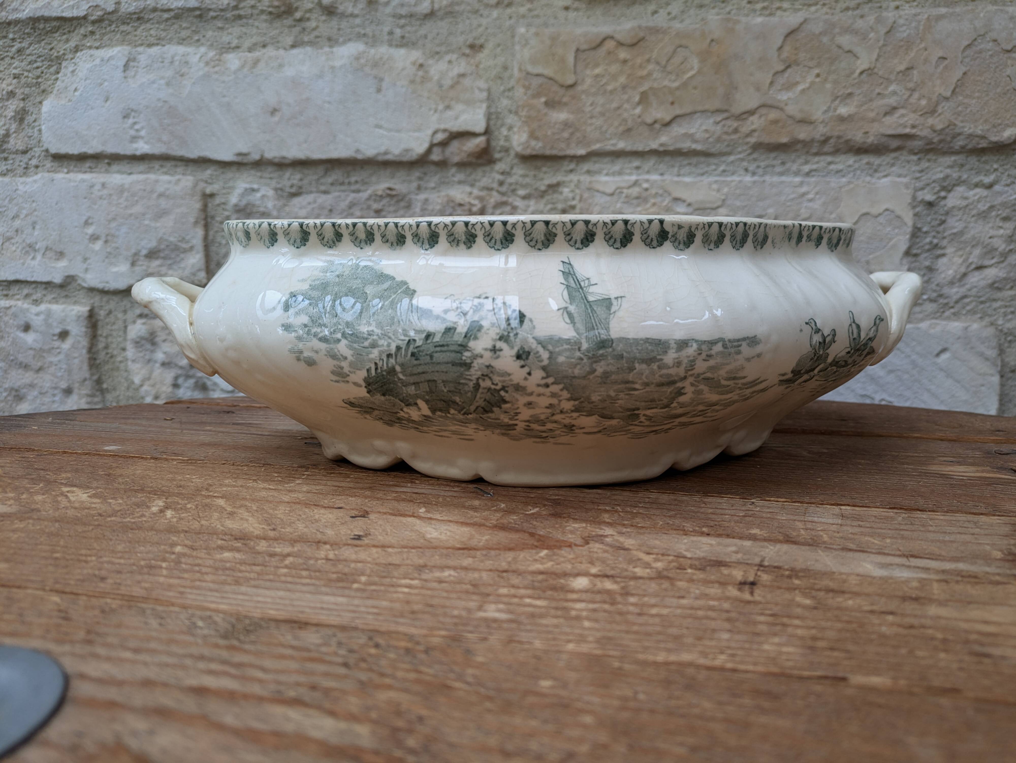 Old vegetable dish serving dish Terre de Fer Opaque porcelain from Gien Ocean model