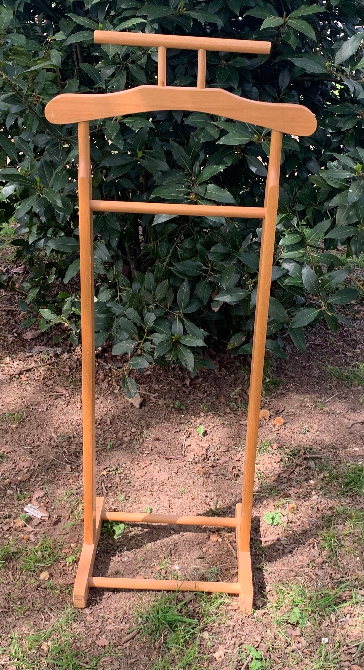 Vintage valet