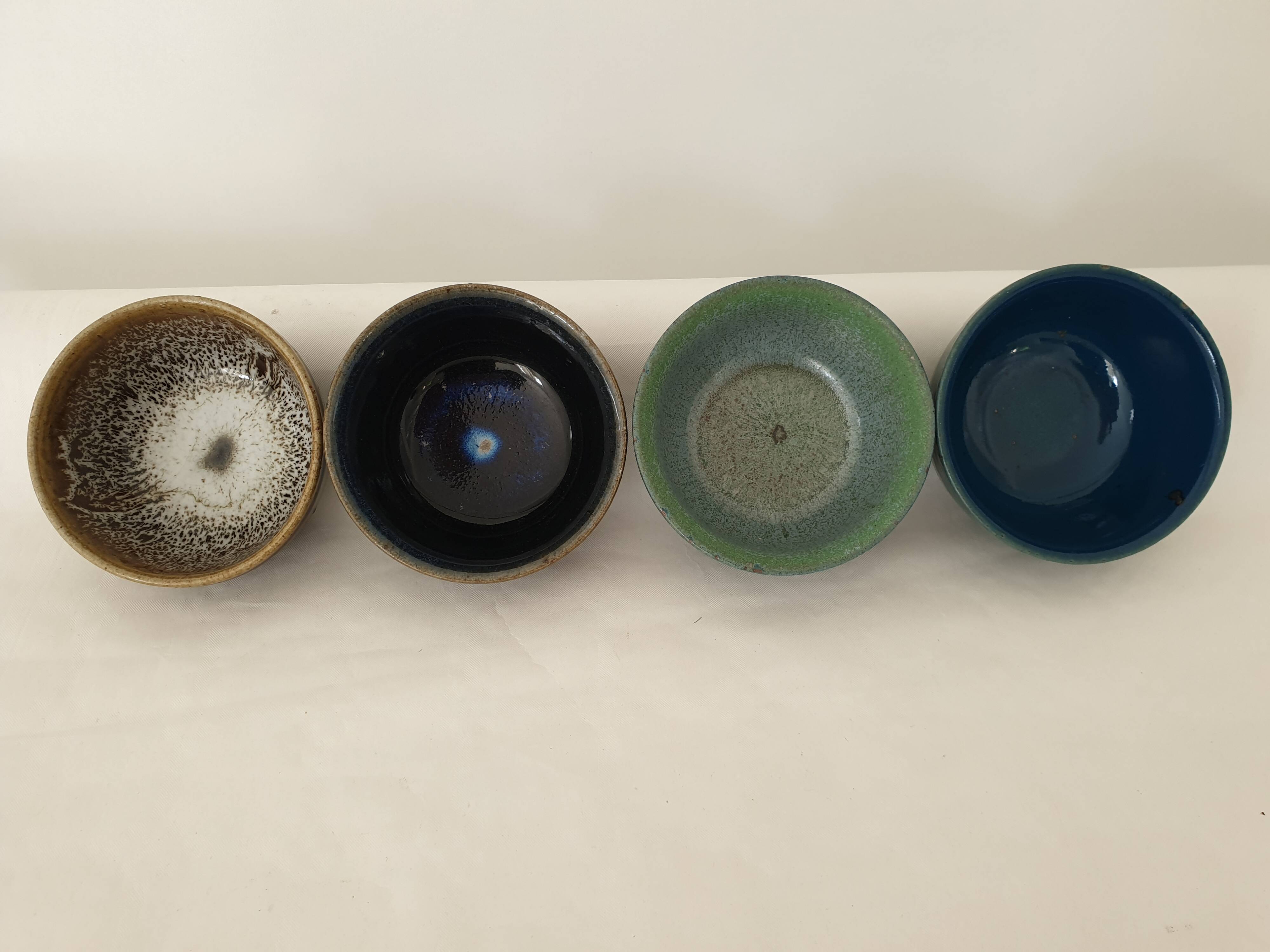Set of 4 ramekins Bowls / cups in glazed ceramic Signed Alésia