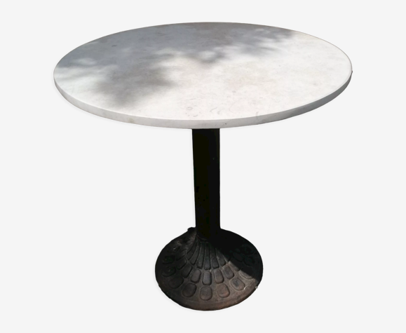Table de bistrot ronde en pierre et fonte