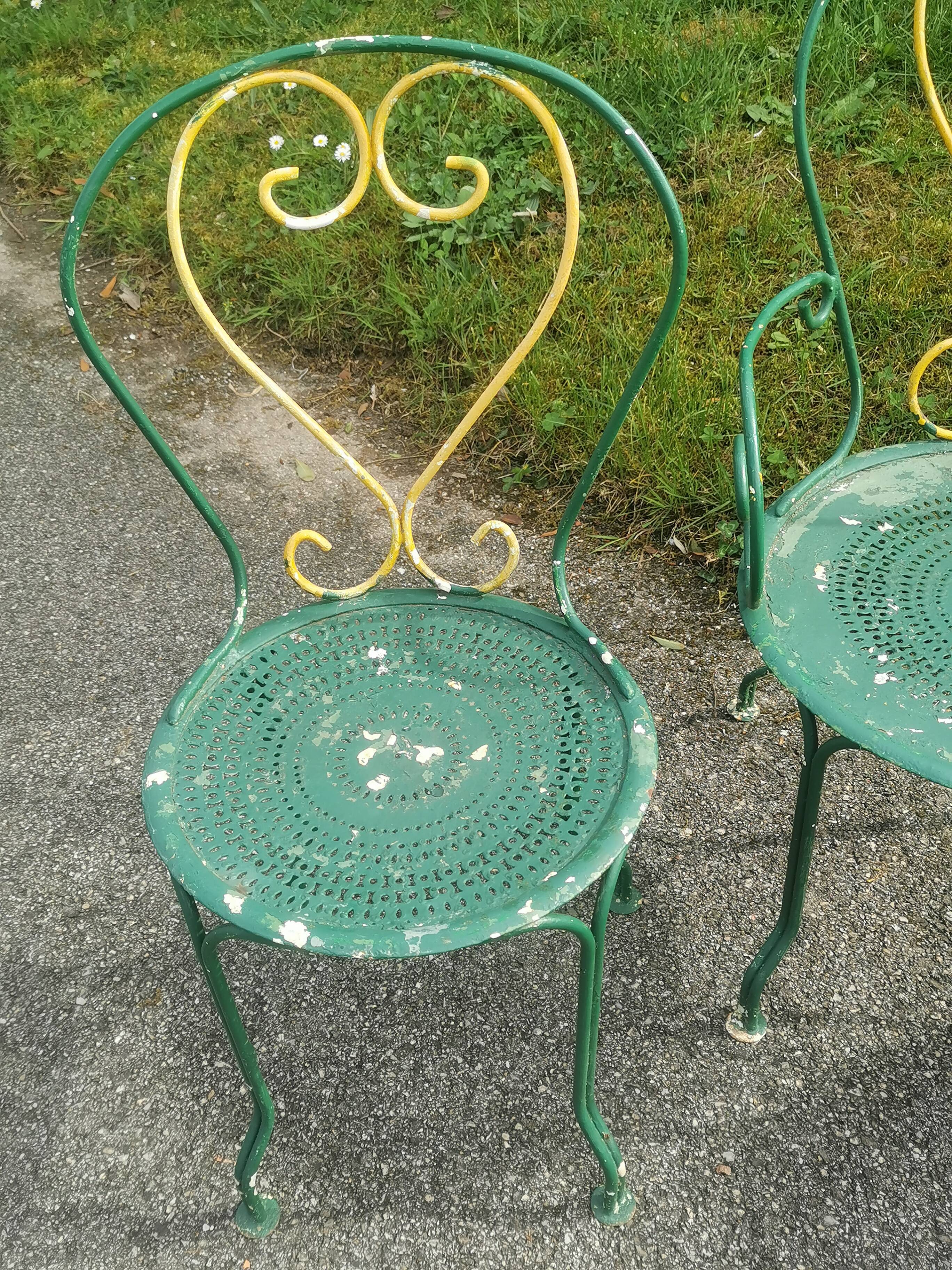 Set of 2 vintage garden chairs and 2 armchairs
