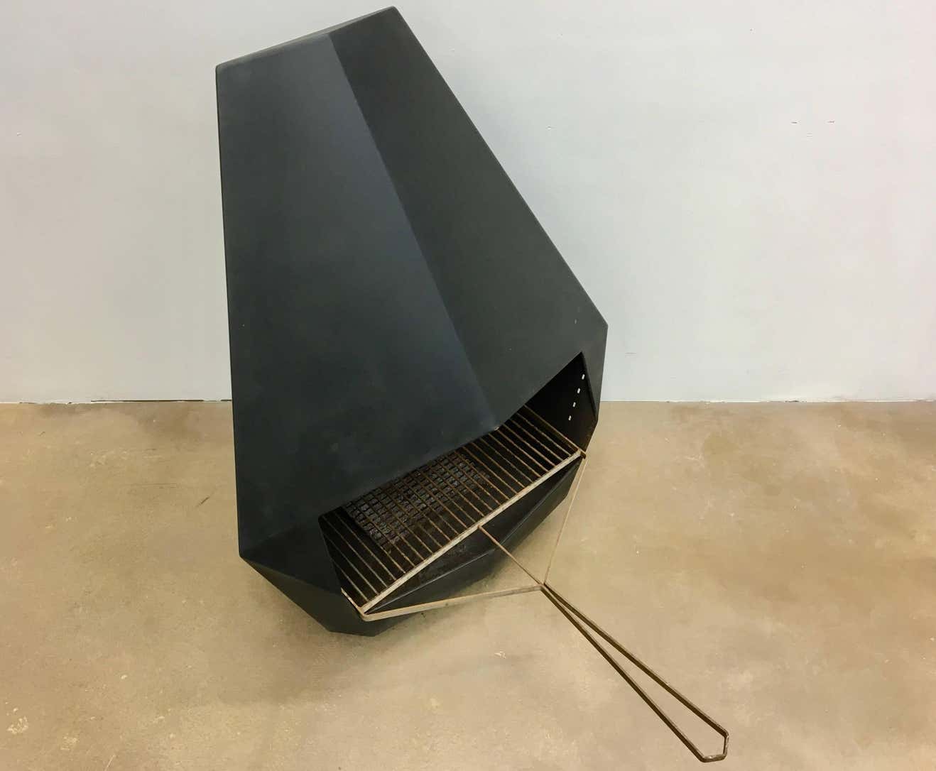 Modern steel fireplace model 5005 from Don Bar Design