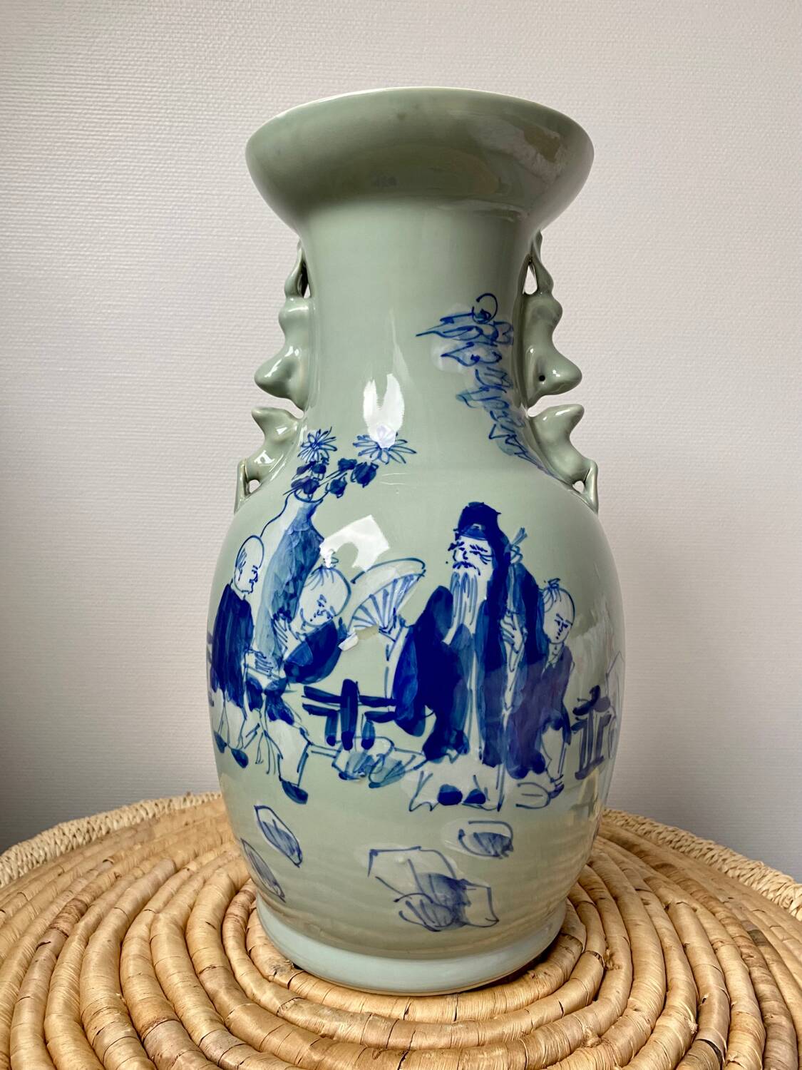 Baluster vase - China