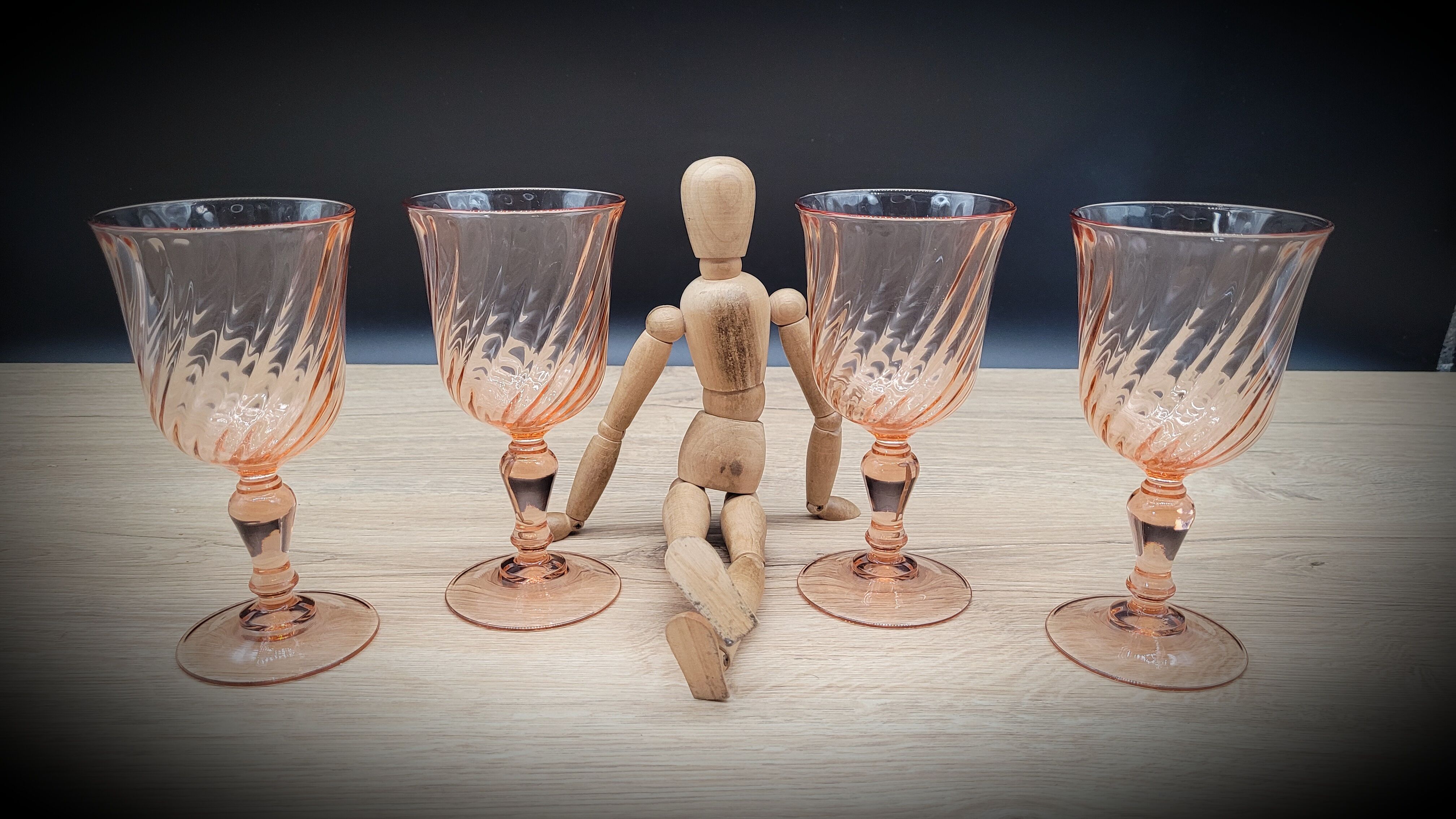 Set 4 verres à vin rose