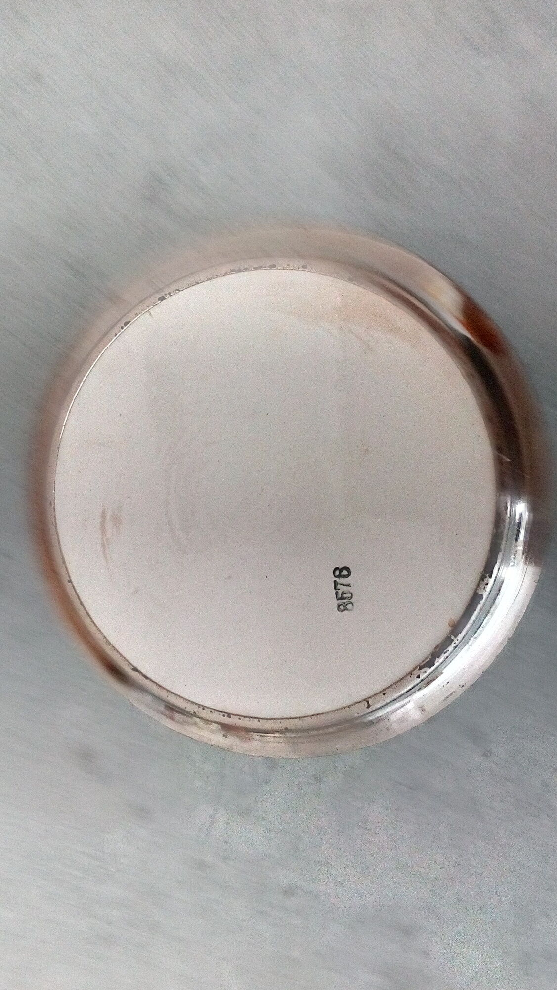 Duo of sub bouteilles or metal and ceramic coasters