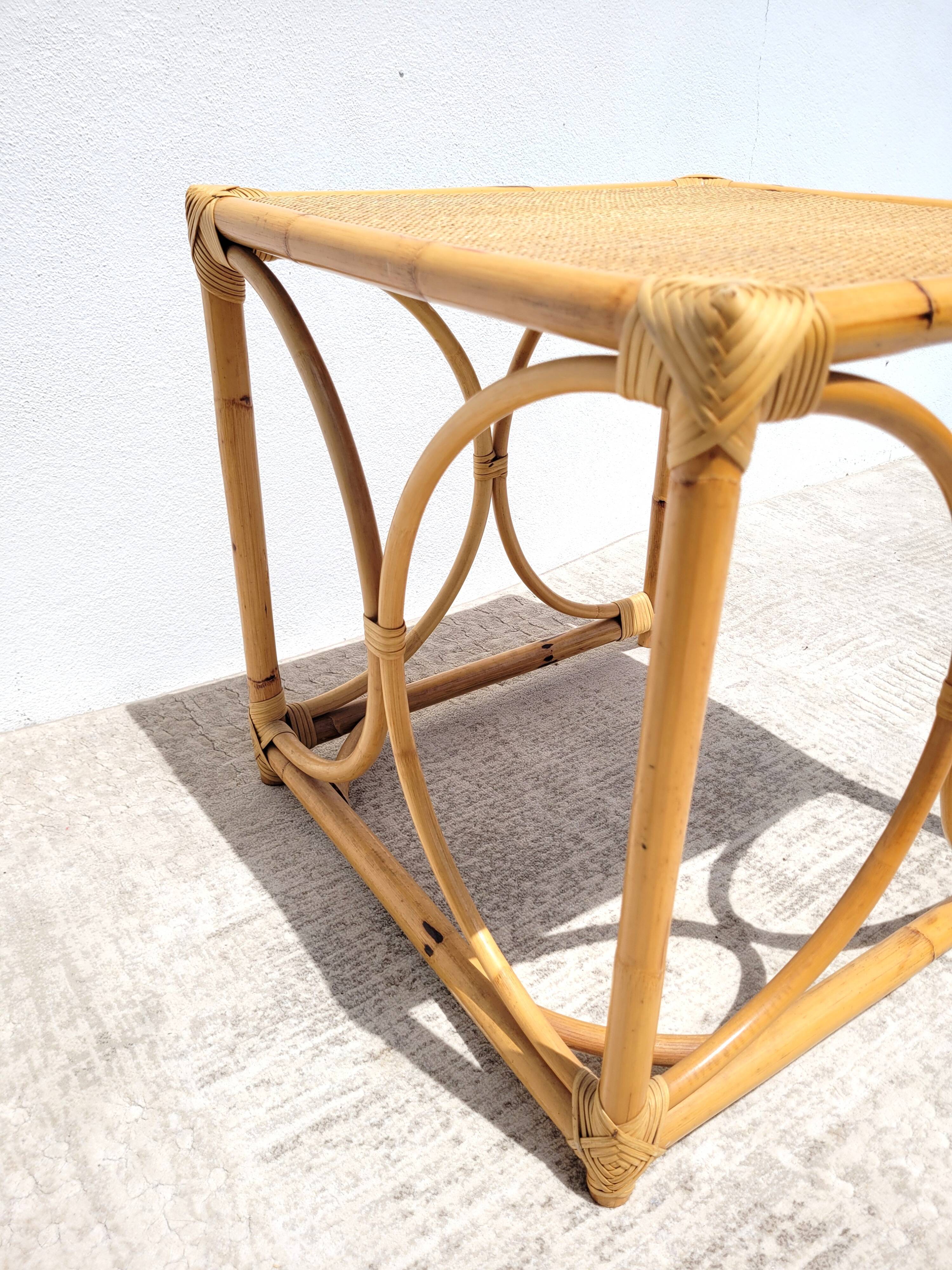 Rattan coffee table 50x50cm