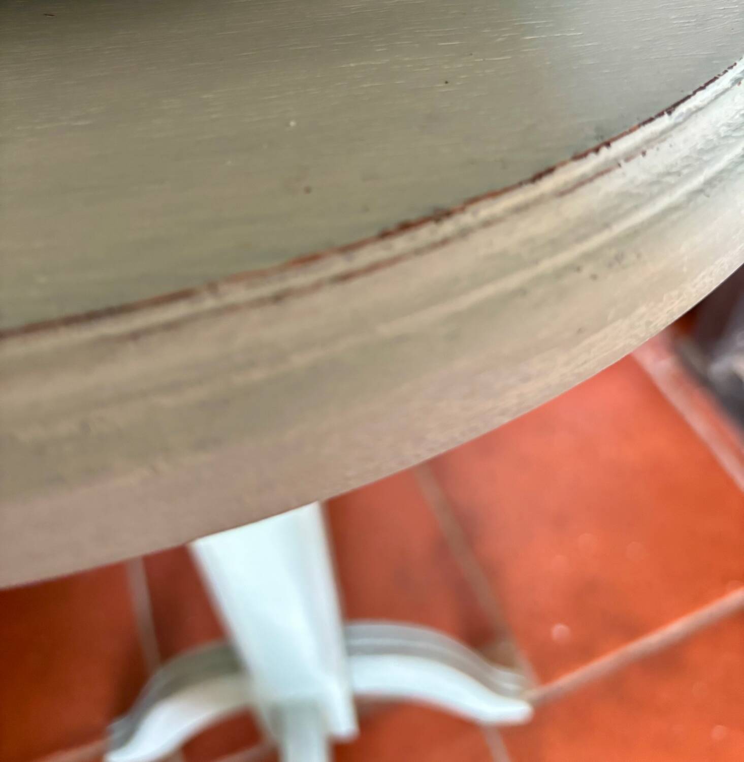 Petite table rounde élégant