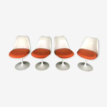 Series of 4 Tulip chairs by Eero Saarinen for Knoll