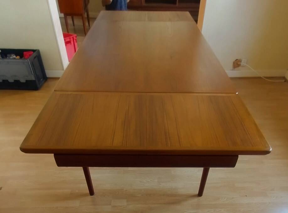 Dining table by Johannes Andersen