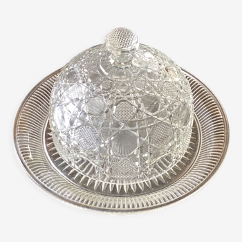 Cloche avec son assiette en verre vintage dimension : hauteur -13cm- diamètre assiette -22,5cm-