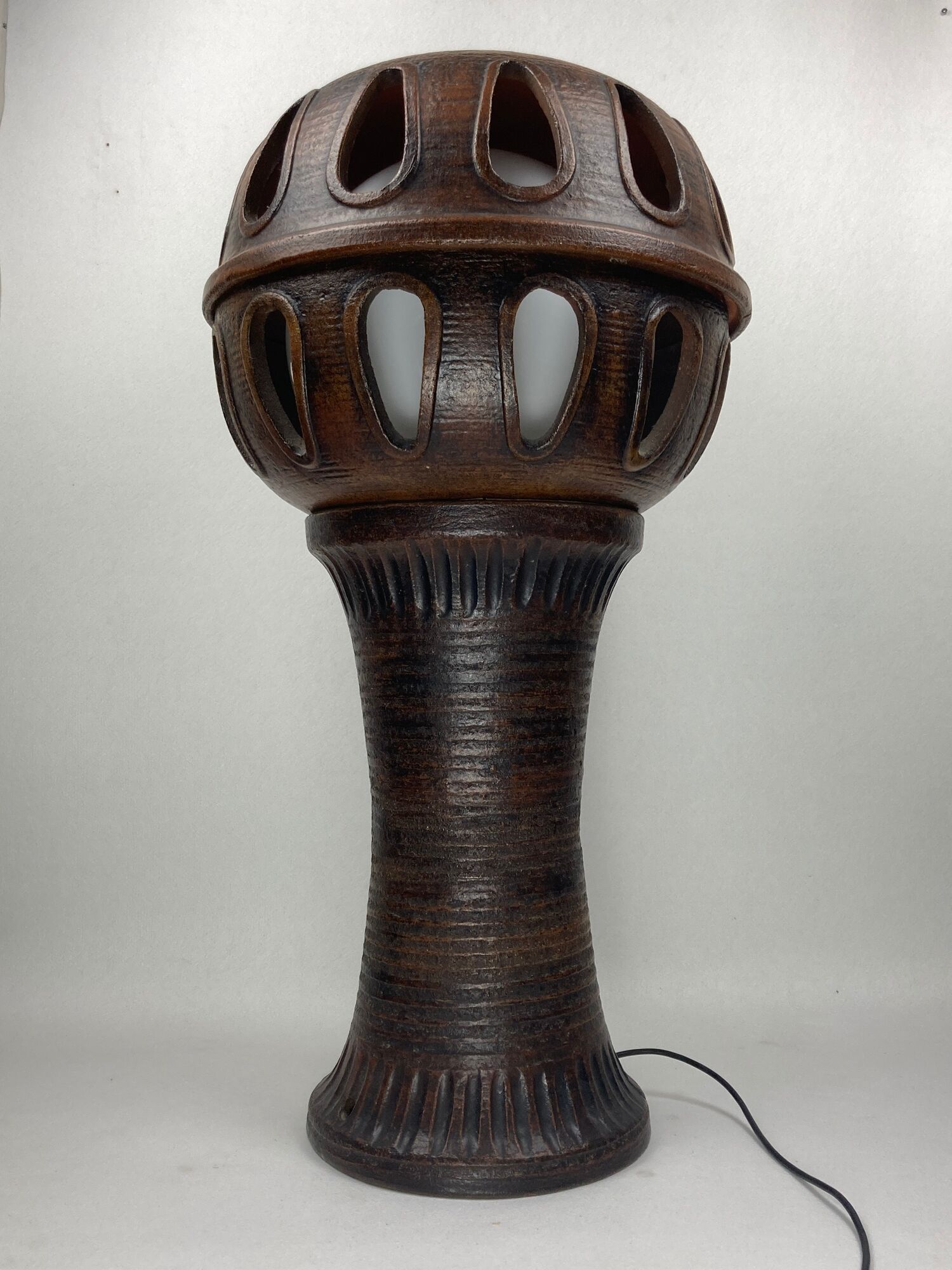 Lampadaire champignon brutaliste en céramique 100 cm, années 1960