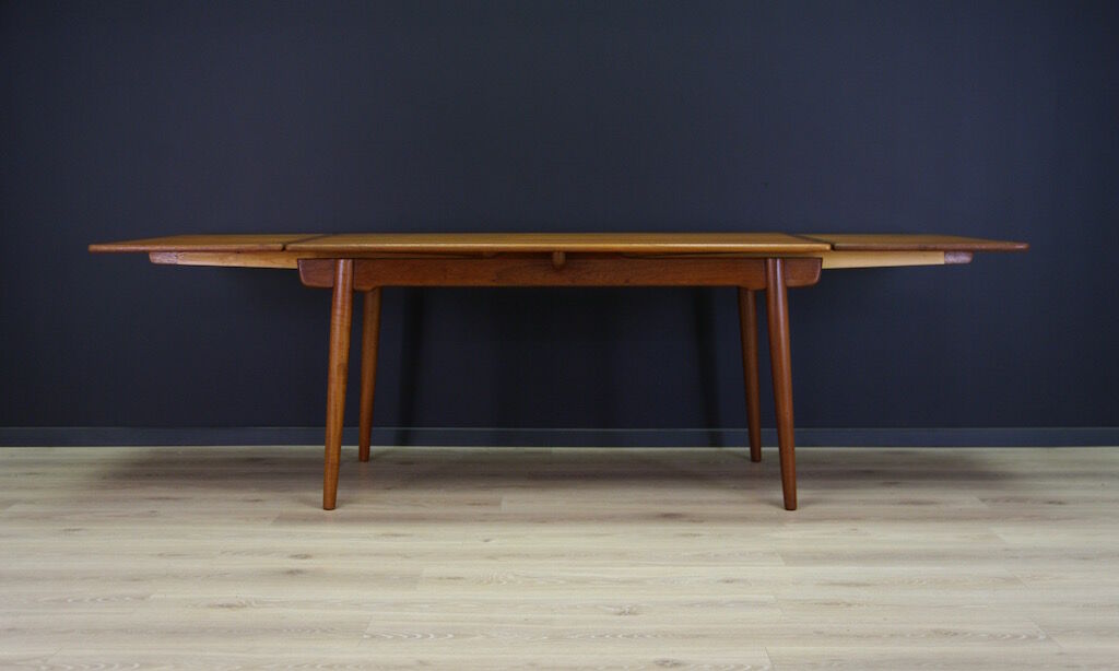 Wooden table, model AT-312, Danish design, 1960s, designer: Hans J. Wegner