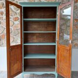 Armoire parisienne vitrée