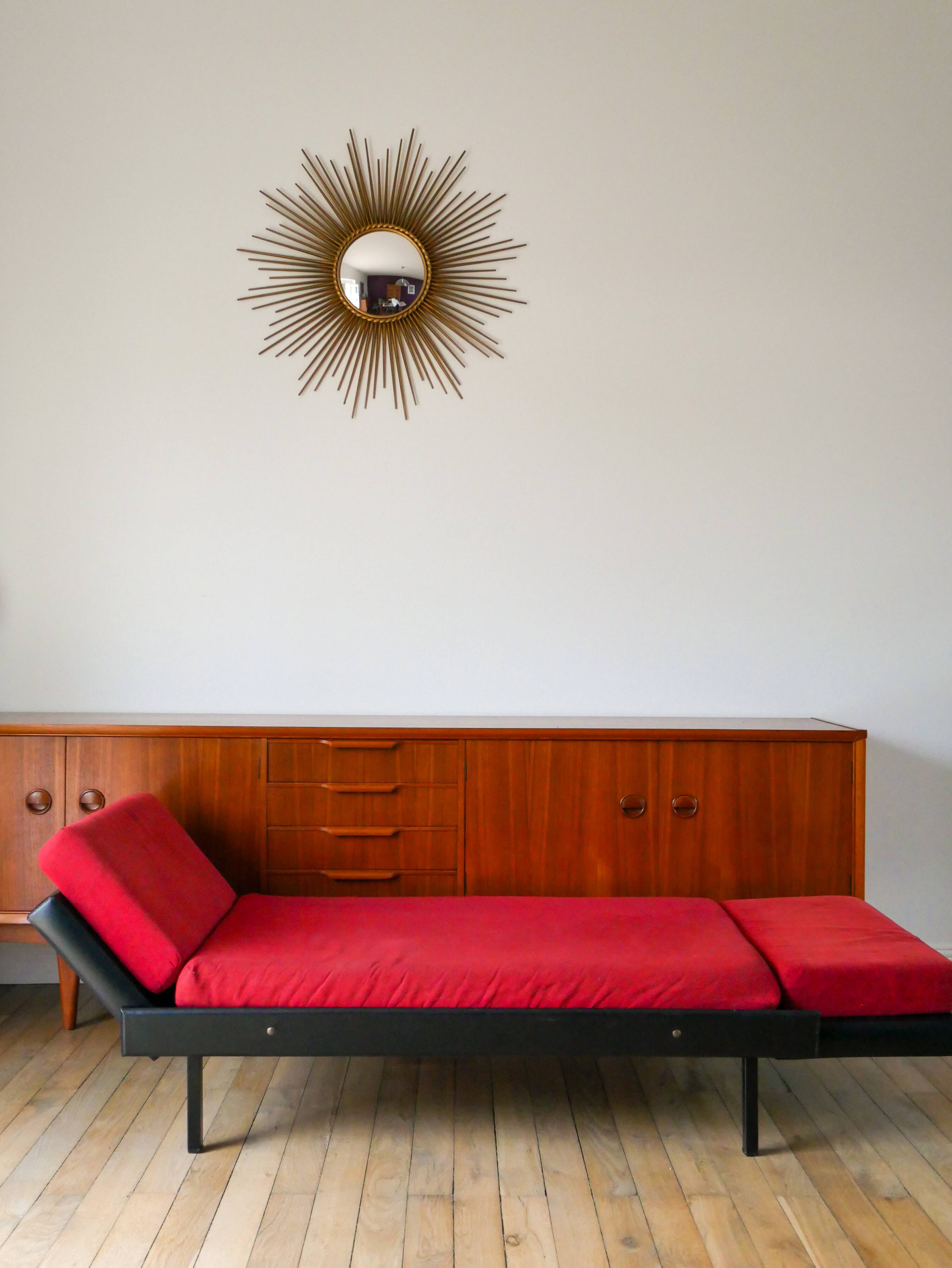 Day Bed sofa in skai, mottled red fabrics and black metal 1950