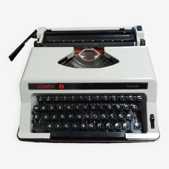 New Olympia Splendid typewriter