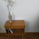 Bedside table feet pencils