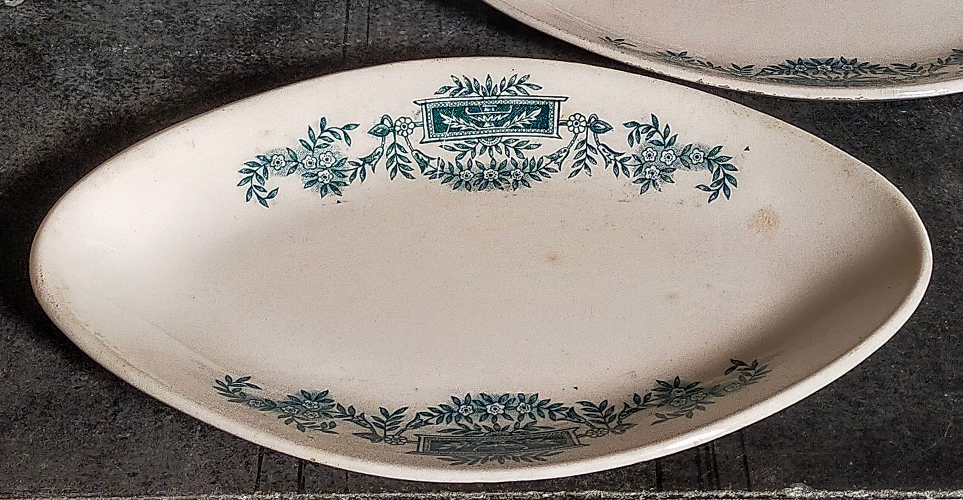 Duo of iron earth raviers of Longchamp service Lutetia late nineteenth