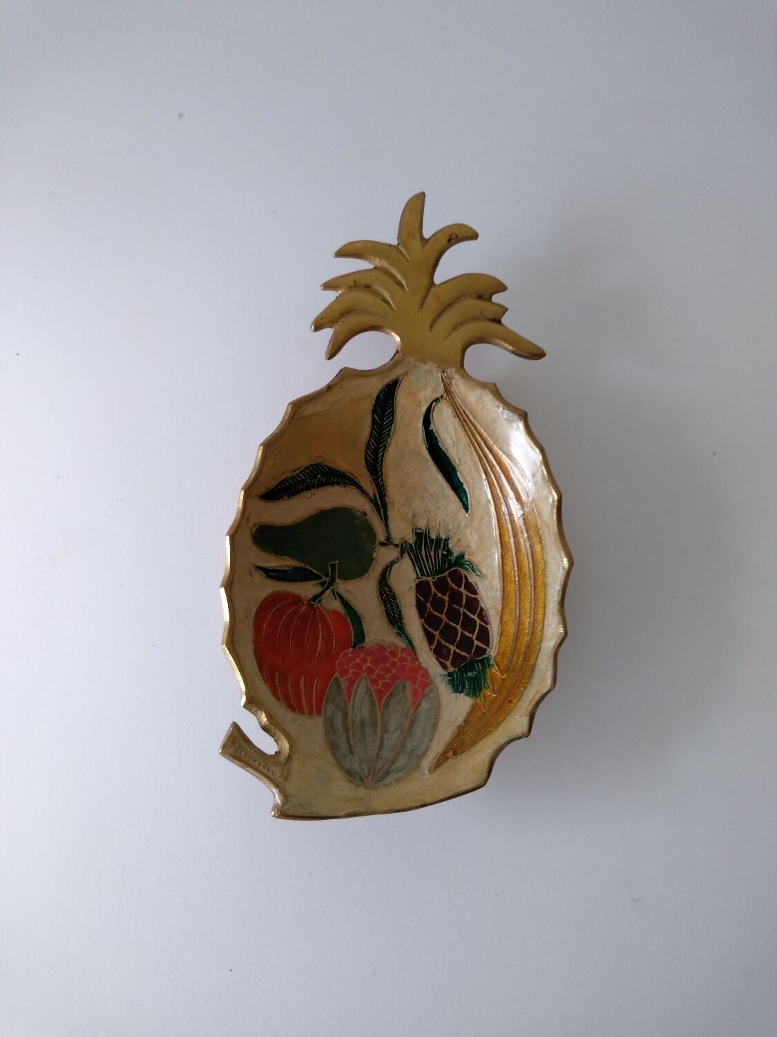 Empty pocket pineapple enamelled brass