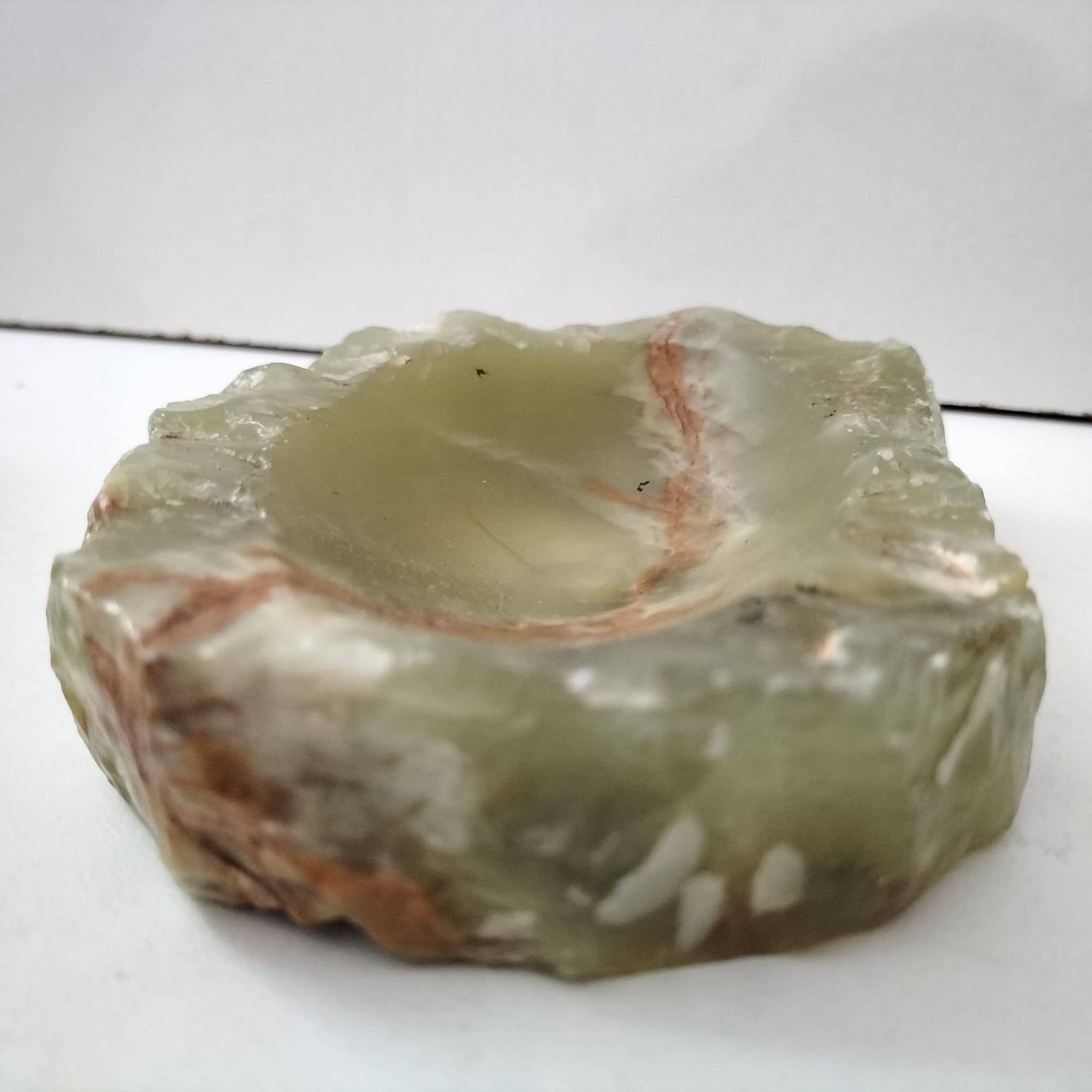 Cendrier brutaliste onyx