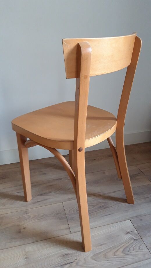 4 bistrot chairs
