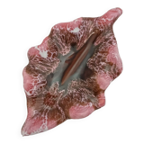 Petit plat sous forme une feuille