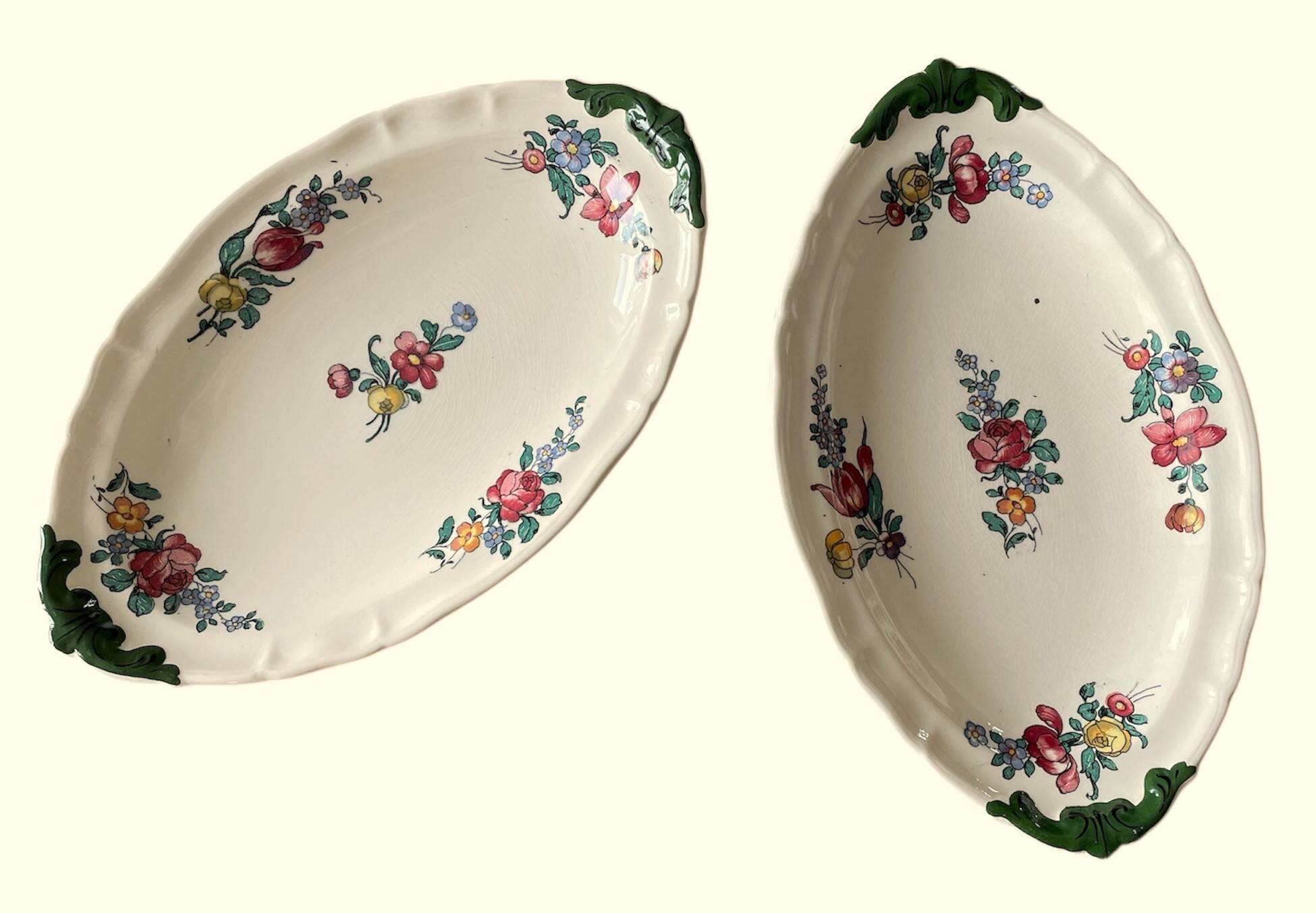 Paire de beurriers anciens en faïence de Villeroy & Boch