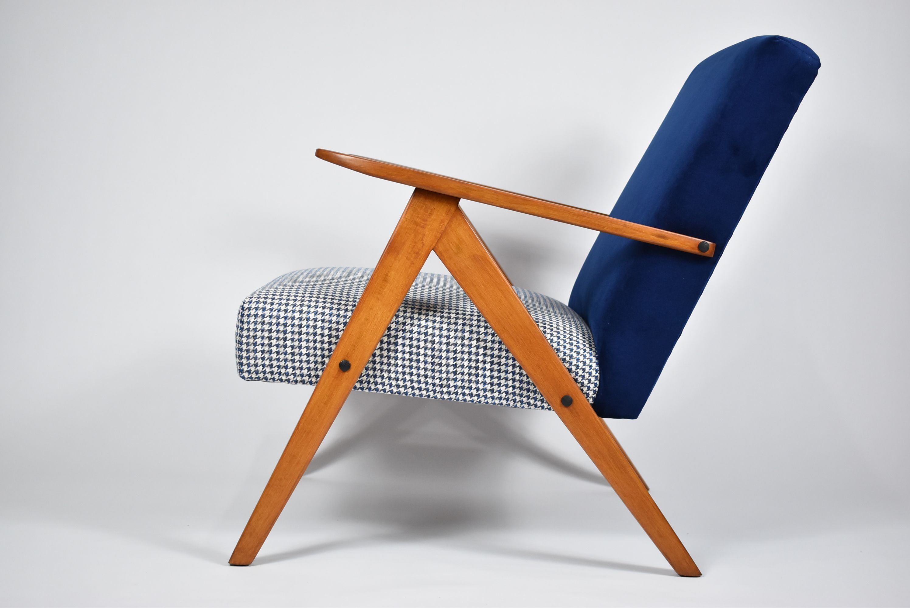 Vintage original 60s armchair, refubrished, blue velvet, poule fabric