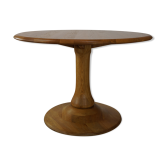 Wooden dining room round table