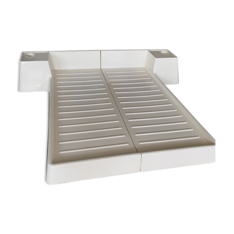 Read Marc Held vintage