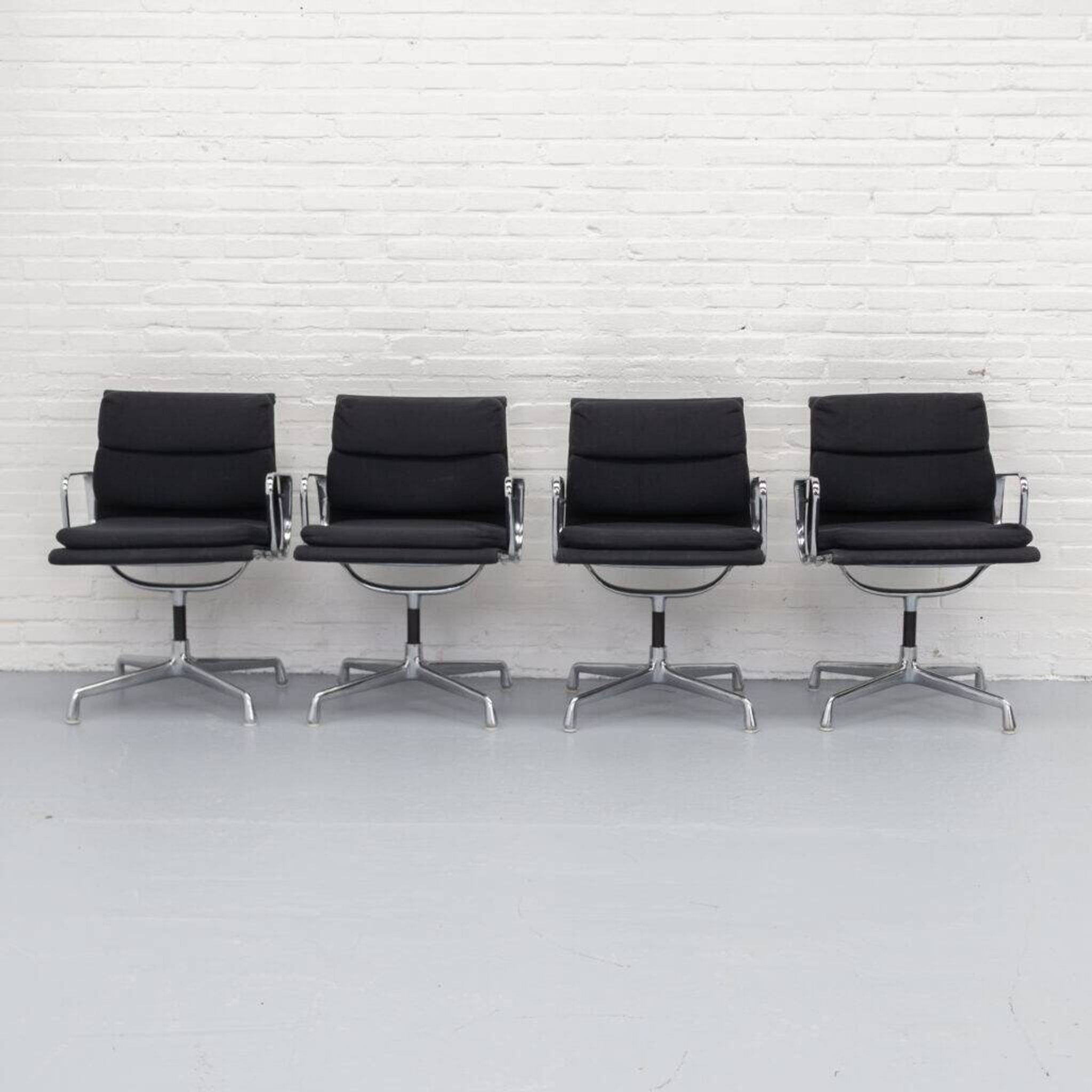 Eames EA208 Soft Pad Chair Herman Miller 1970s