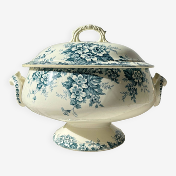 Vintage tureen Terre de fer bleu Saint Amand & Hammage model “Marie-Louise”