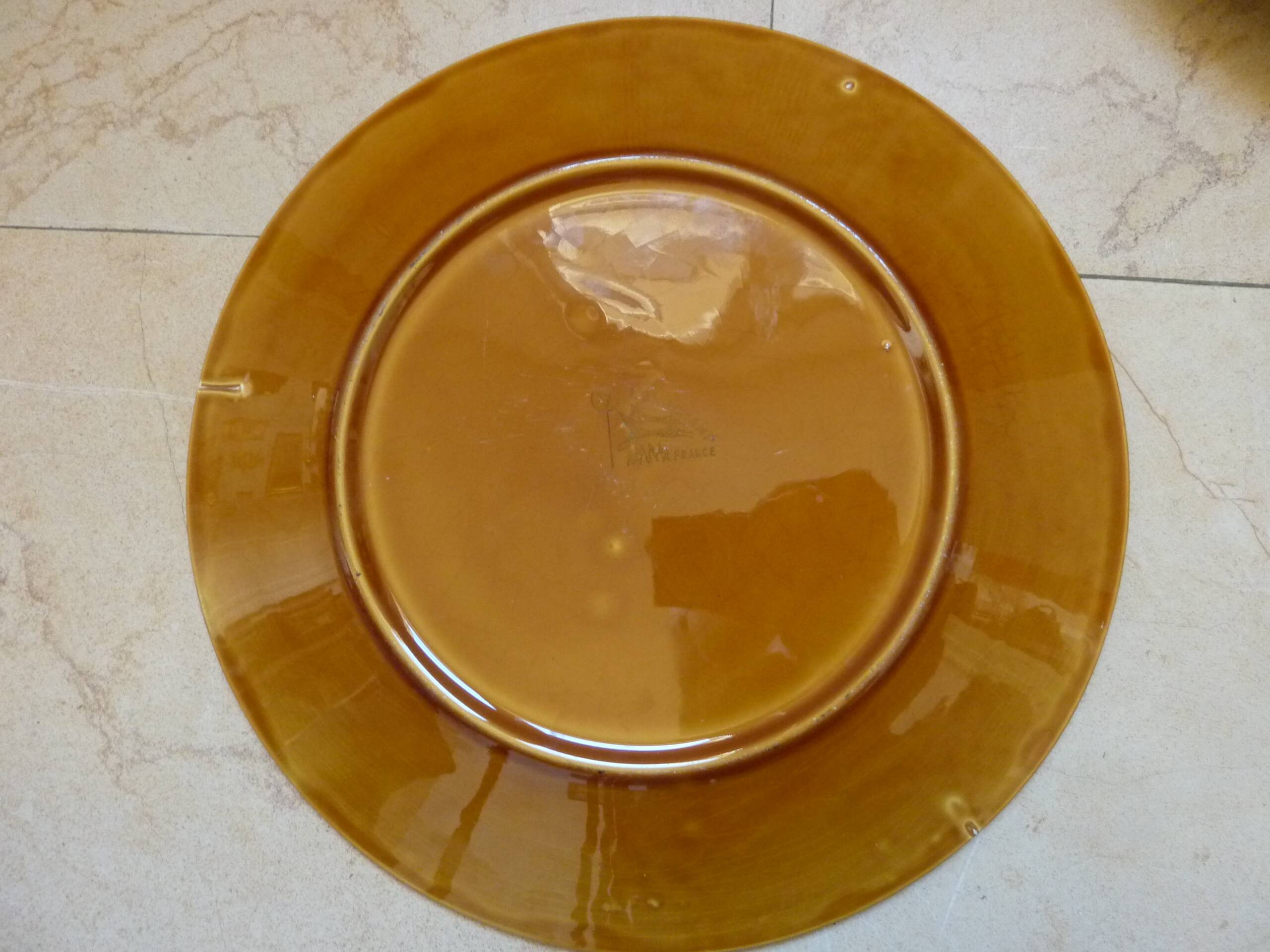 Large ceramic dish from Longchamp, 70s modernist.