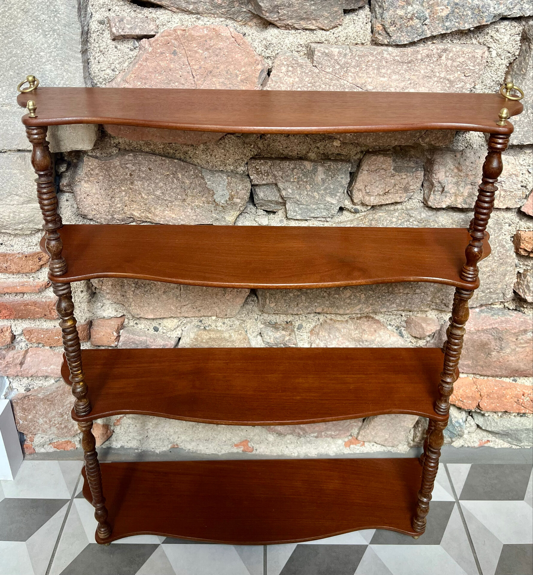 Napoleon III shelf